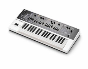 Roland SH-01 Gaia